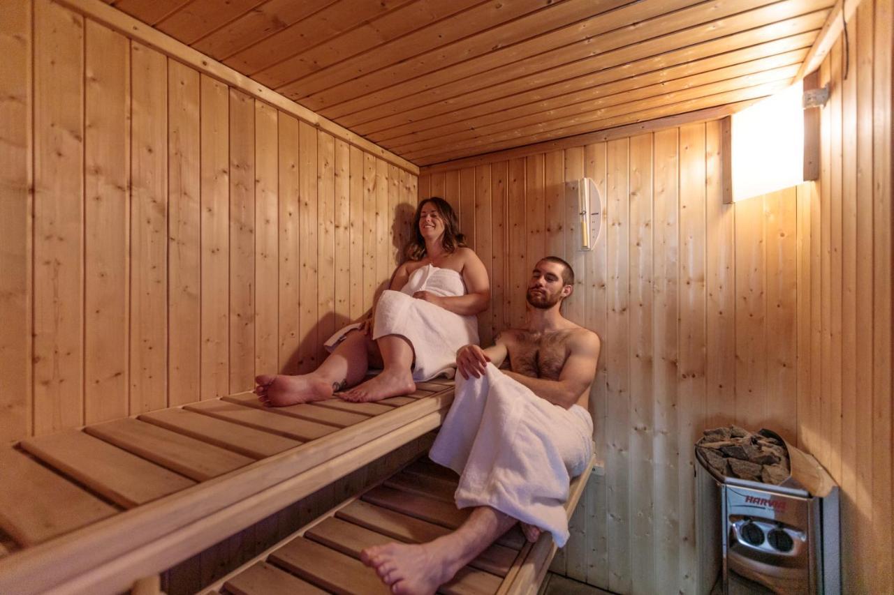 Victoria Lodge, Friendly Hotel Val-dʼIsère المظهر الخارجي الصورة